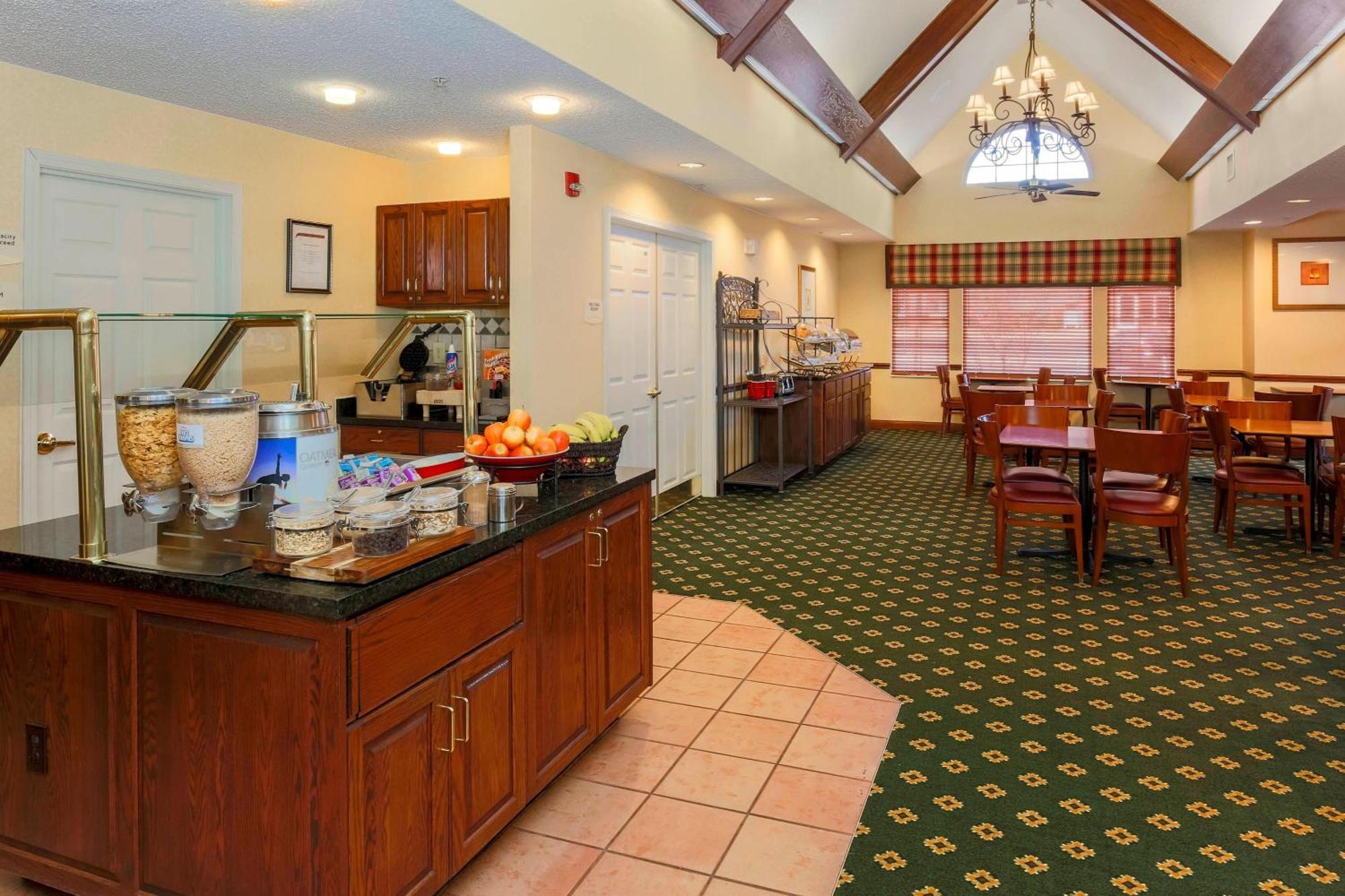 Hotel By Marriott South 3*